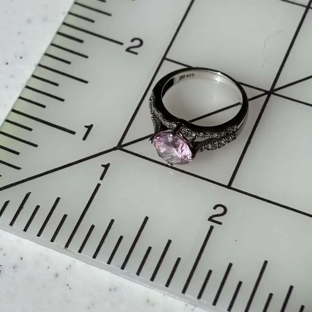 Sterling Silver 925 Pink Stone Ring Split Shank Sz 7.5 - Pre-owned Good